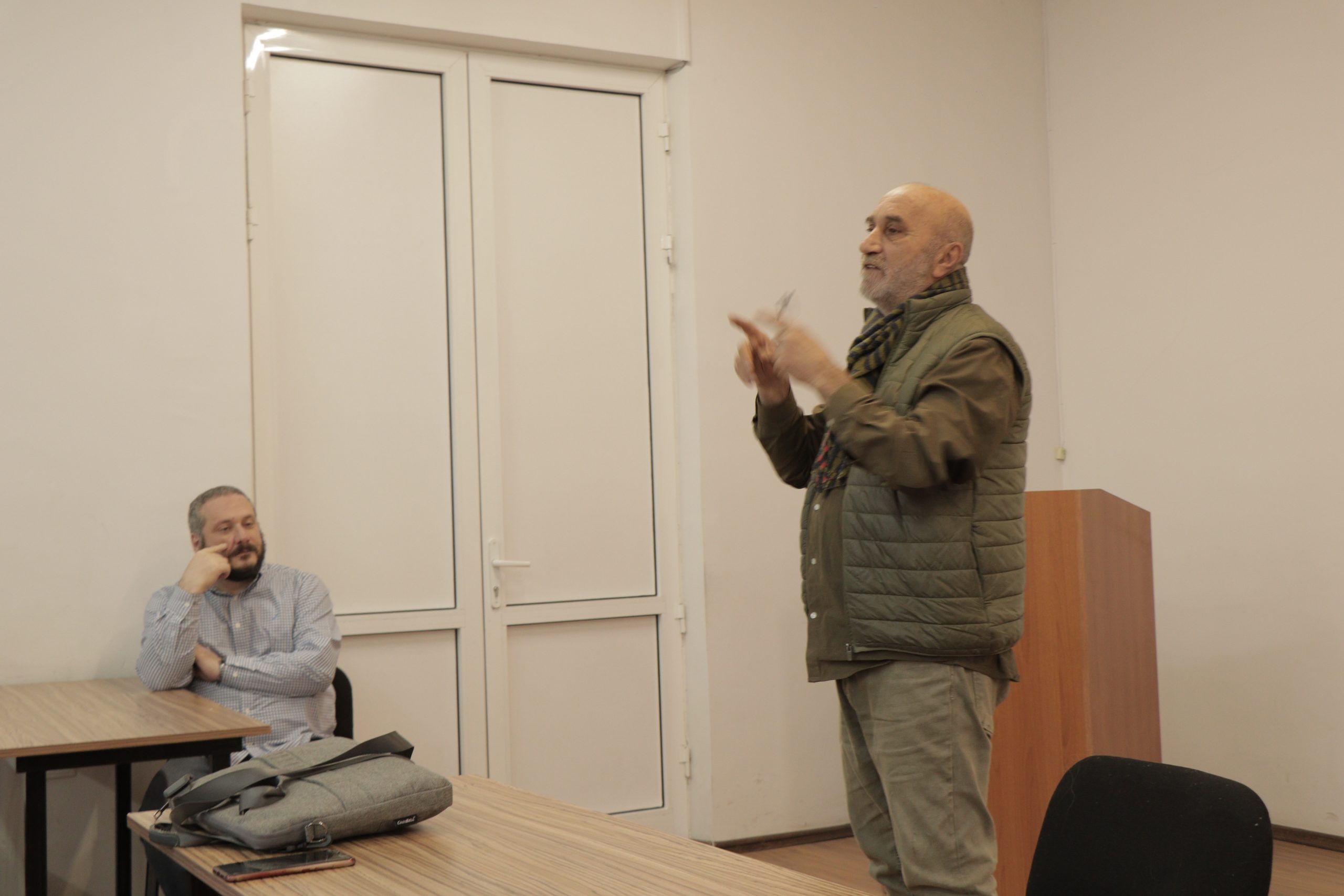 The discussion of the Armenian translation of Michel Foucault’s L’archéologie du savoir at YSU
